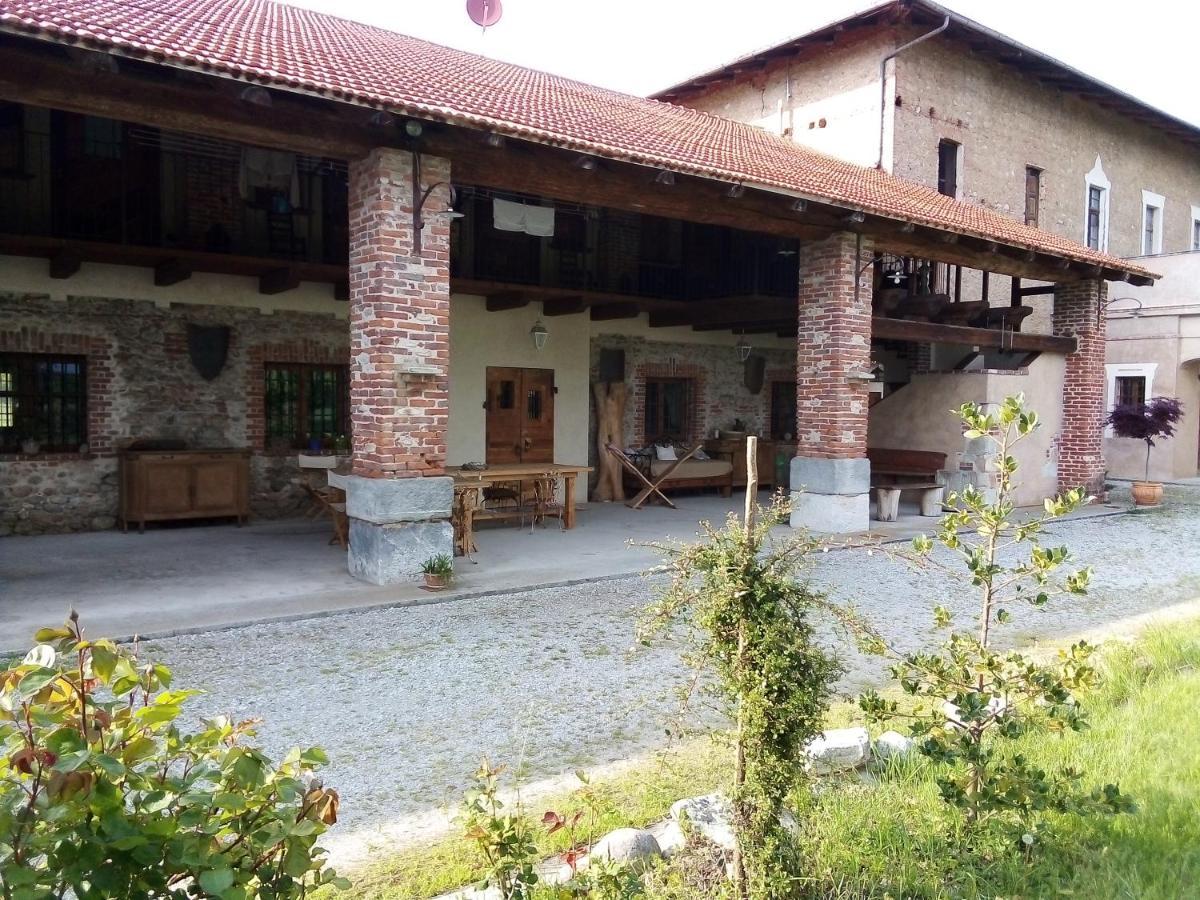 B&B Cascina Dell'Eco Busca Eksteriør bilde